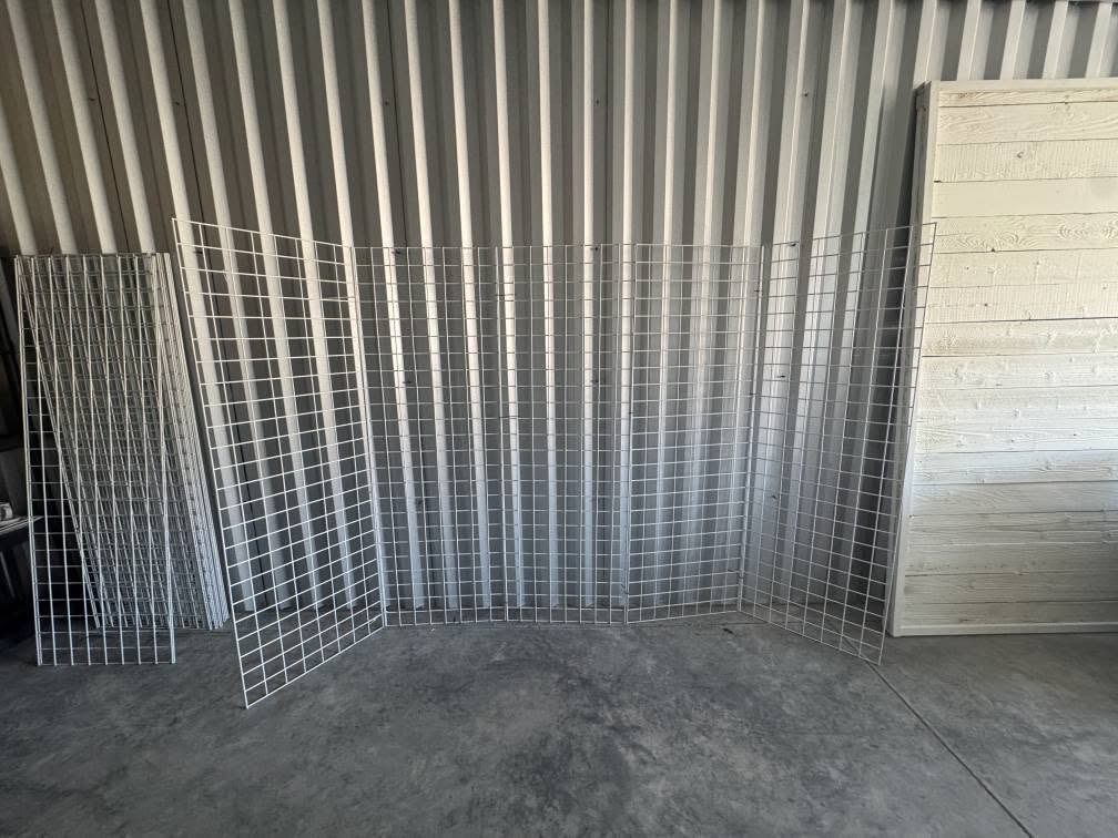 White wire grid photo display panels